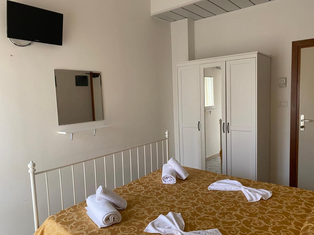 Hotel Modenese Ричоне Екстериор снимка