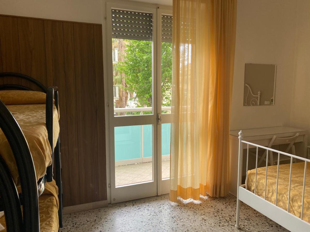 Hotel Modenese Ричоне Екстериор снимка