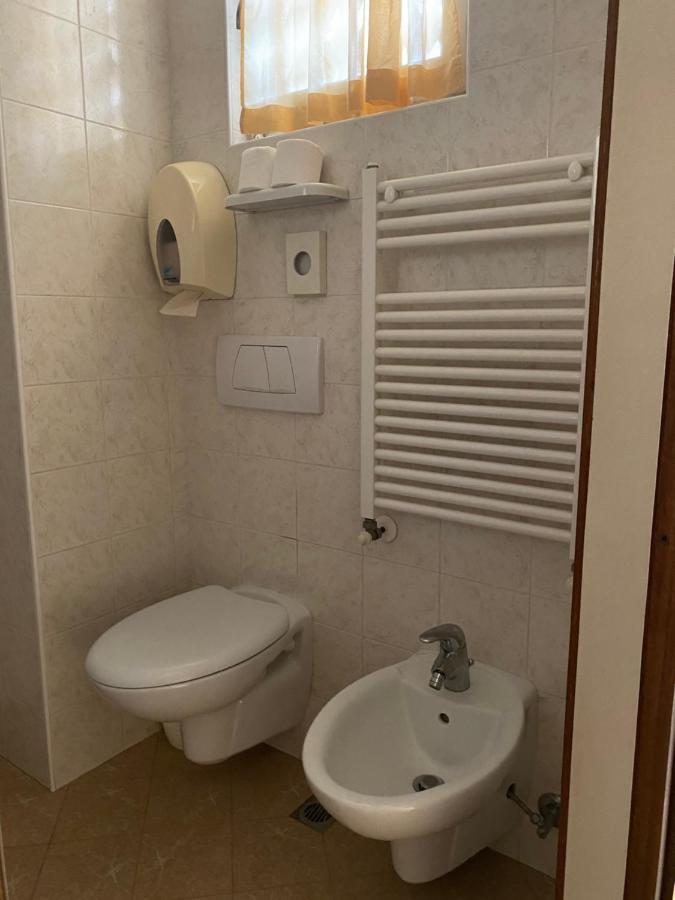 Hotel Modenese Ричоне Екстериор снимка