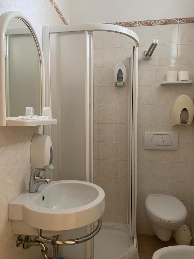 Hotel Modenese Ричоне Екстериор снимка